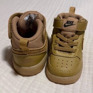 Nike Toddler Court Borough Mid 2 Sneakers